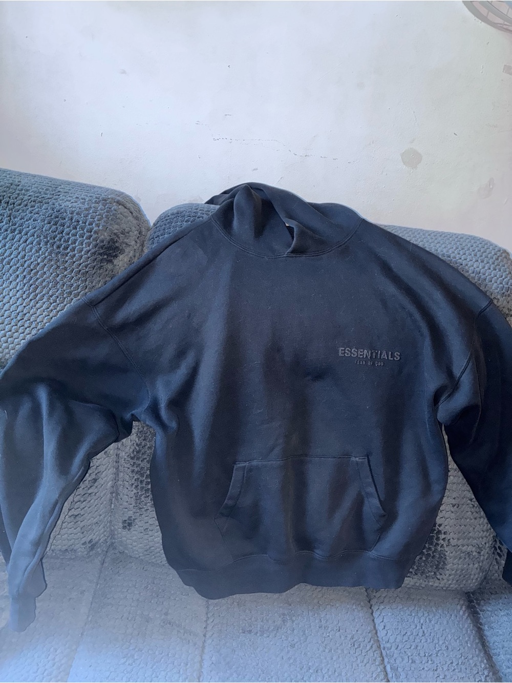 Fear of God ESSENTIALS Unisex Black Crewneck Sweatshirt